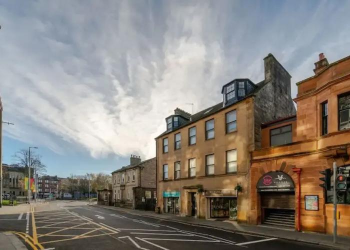 2 Bed Flat - Town Centre