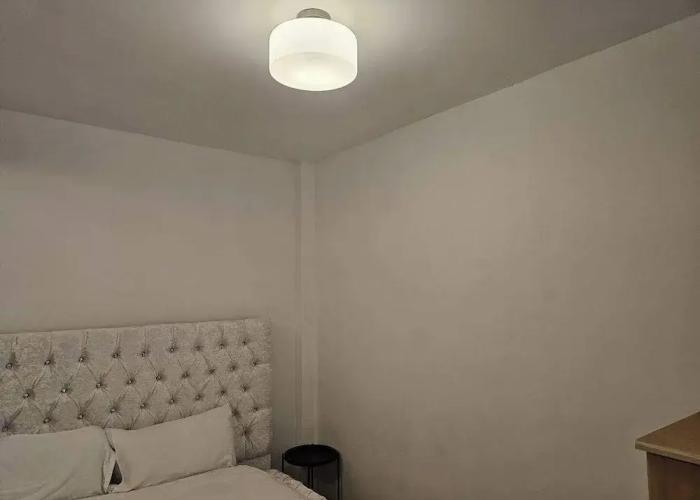 Charming and Compact Studio in Bridgend