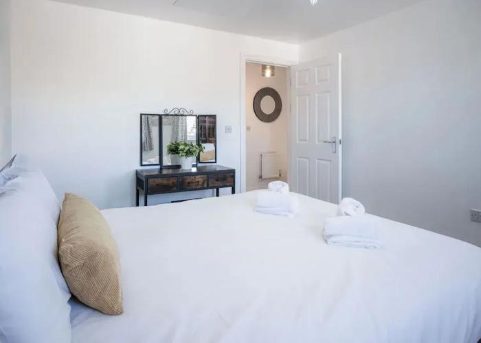 Swn Y Mor - 4 Bedroom - Llanelli