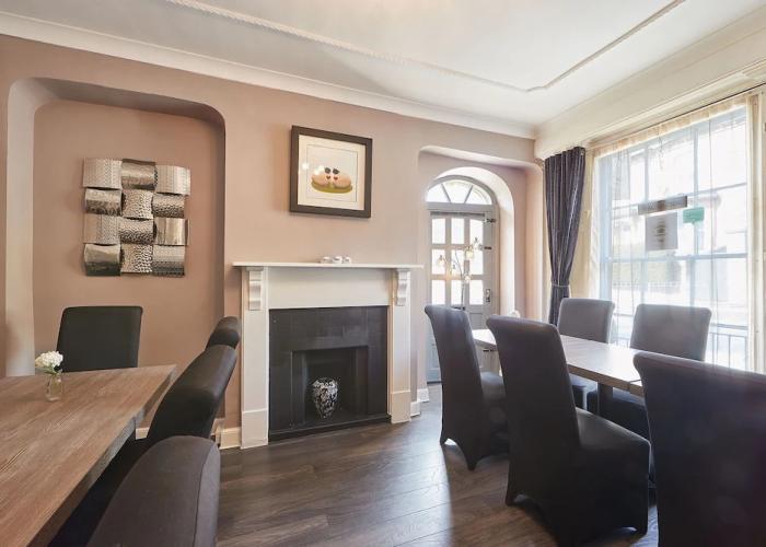 Host Stay Rosedale House