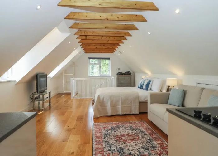 Thames Retreat