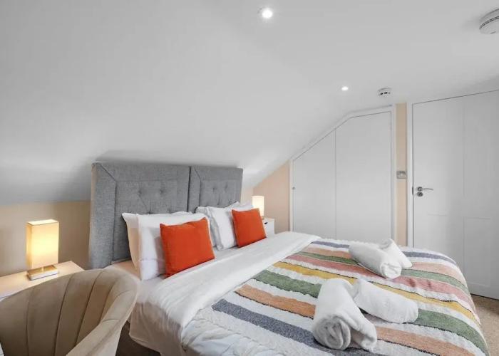 Stylish 4 Bedroom Home in Brightside Ave