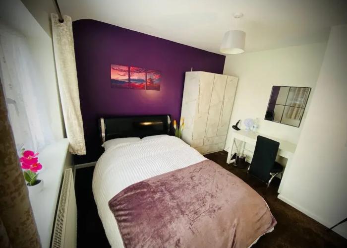 Hotel Modern-petfriendly-privategarden-family-20mintoldn