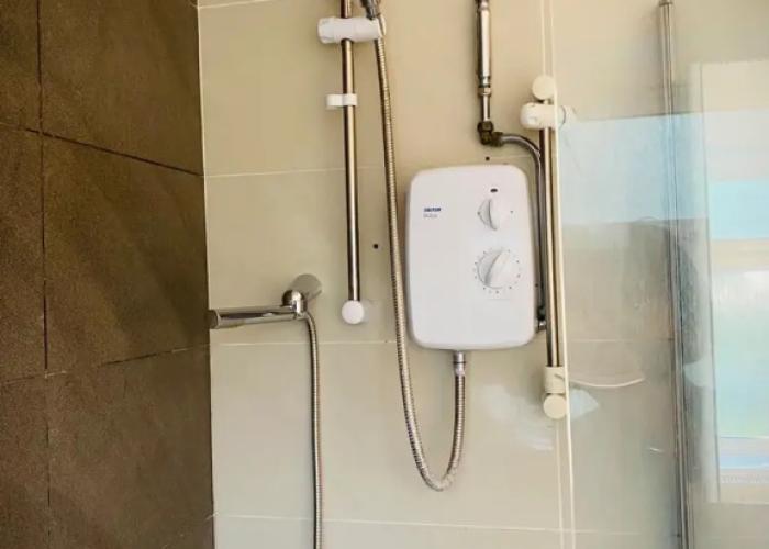Hotel Modern-petfriendly-privategarden-family-20mintoldn