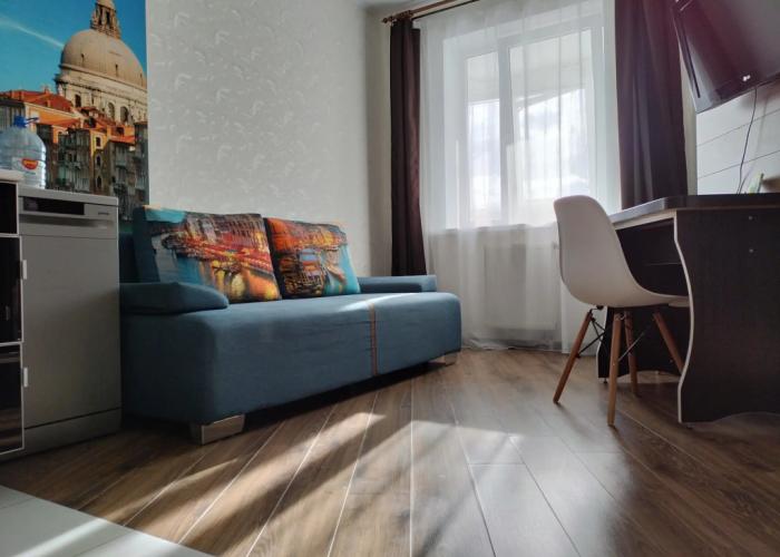 Brest Flat