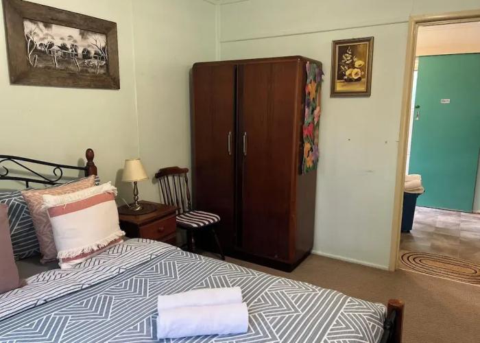 XYL guests house