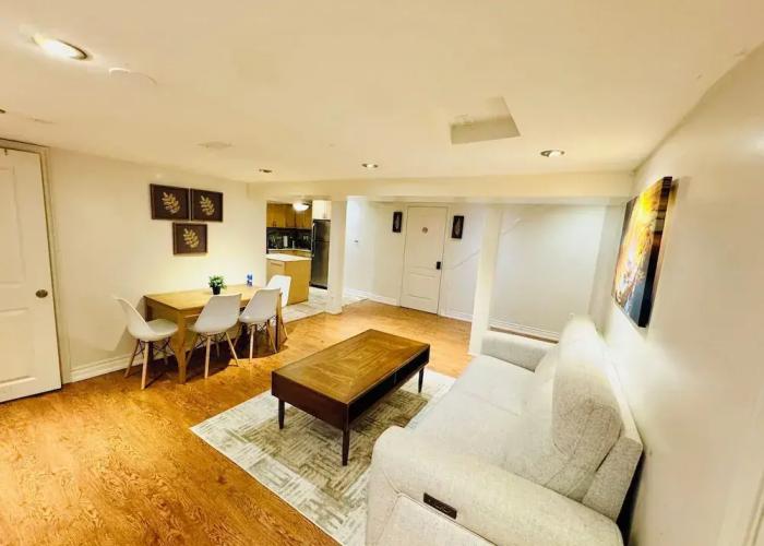 Cozy 2BR Retreat - Comfort & Convenience