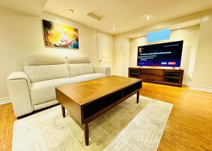 Cozy 2BR Retreat - Comfort & Convenience