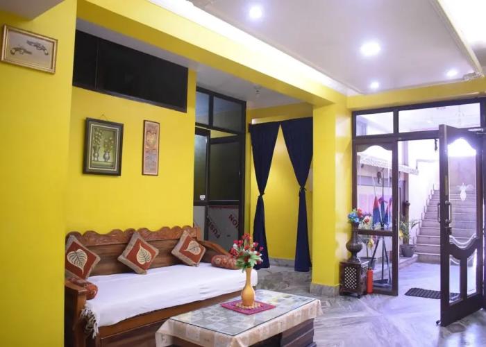 Hotel Chandrakala Regency