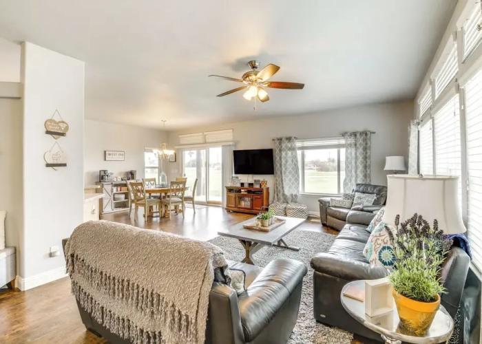 Walk to Colorado River: Needles Gem w/ Pool Access