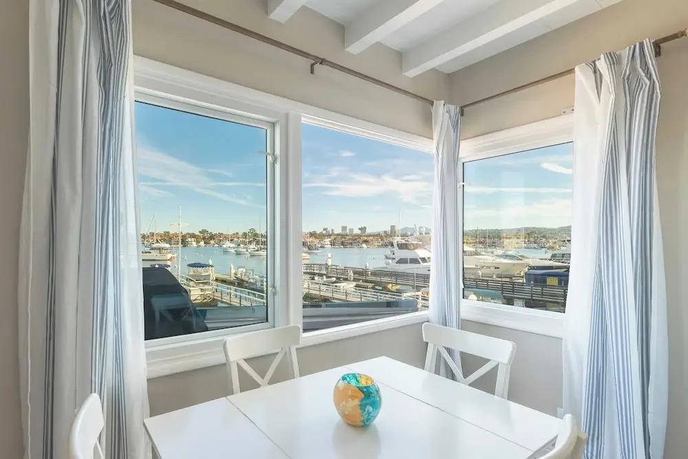 Waterfront Newport Condos w. Dock Access, Walk to Balboa Fun Zone and Beach