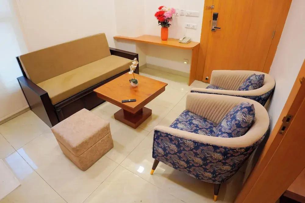 фото Hotel Cheer Royale