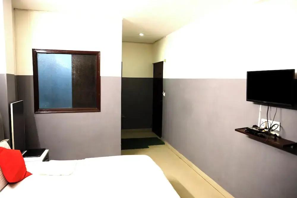 фото Hotel Dhruv Inn