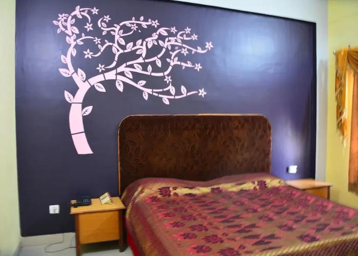 Mansarovar Hotel & Banquets