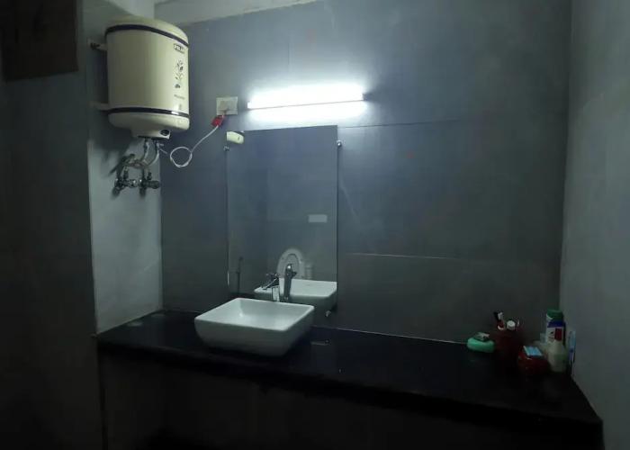 Mansarovar Hotel & Banquets