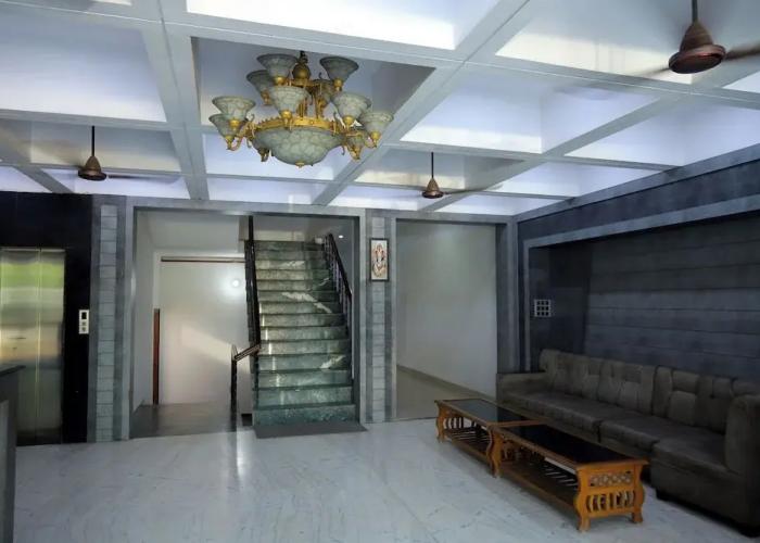 Mansarovar Hotel & Banquets
