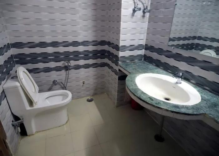 Mansarovar Hotel & Banquets