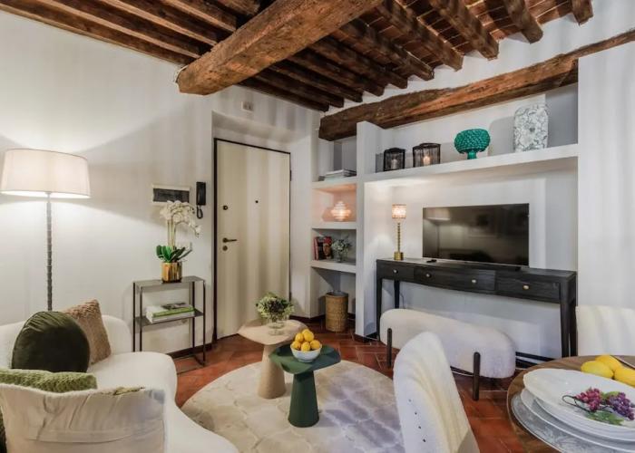 Casa Genny in Lucca With 1 Bedrooms and 1 Bathrooms