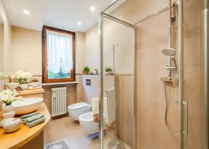 Casa Ambra in Lucca With 1 Bedrooms and 1 Bathrooms