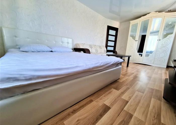 Chetyrekhkomnatnye v Tsentre Apartments