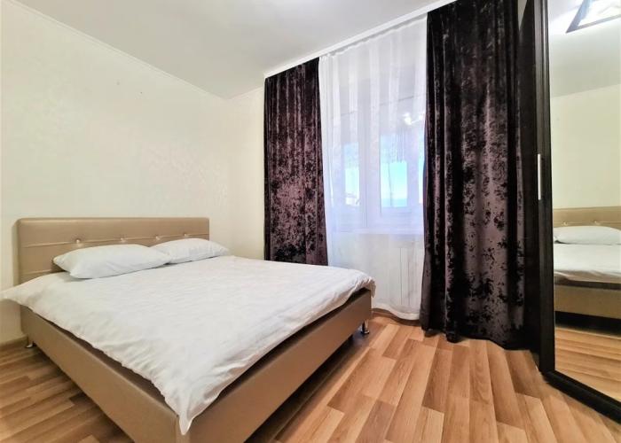 Chetyrekhkomnatnye v Tsentre Apartments
