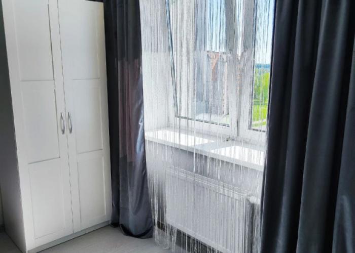 Sovremennaya Komfortnaya Studiya v Svetlykh Tonakh Flat