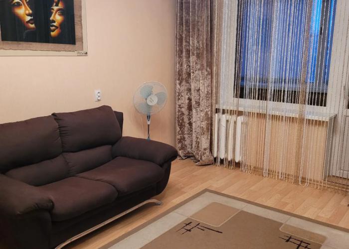 Uyutnaya Teplaya Rasschitannaya Na 3 Spalnykh Mesta Flat