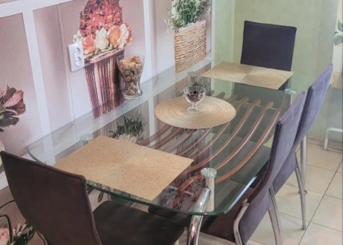 Uyutnaya Teplaya Rasschitannaya Na 3 Spalnykh Mesta Flat