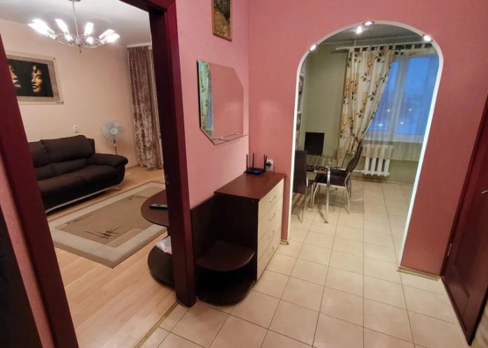 Uyutnaya Teplaya Rasschitannaya Na 3 Spalnykh Mesta Flat