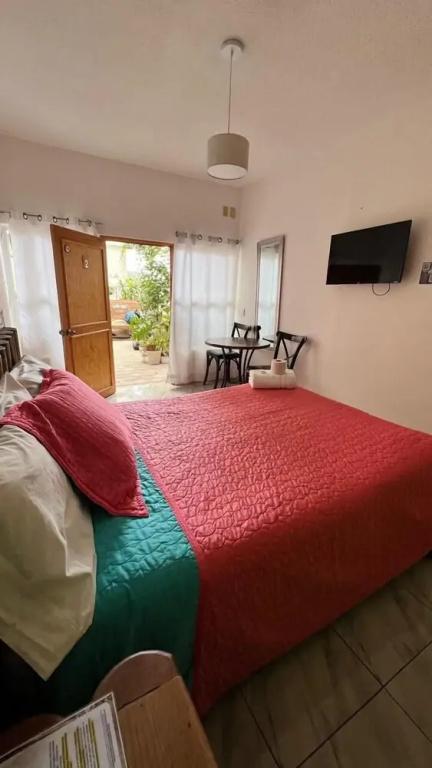 фото Hostal Mago