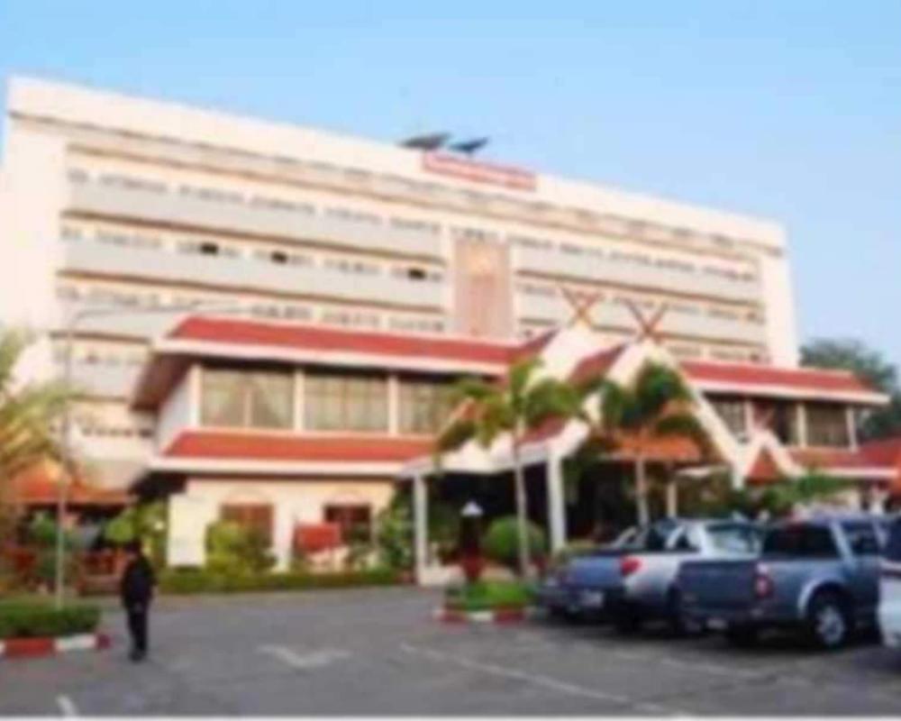 Mae Yom Palace Hotel