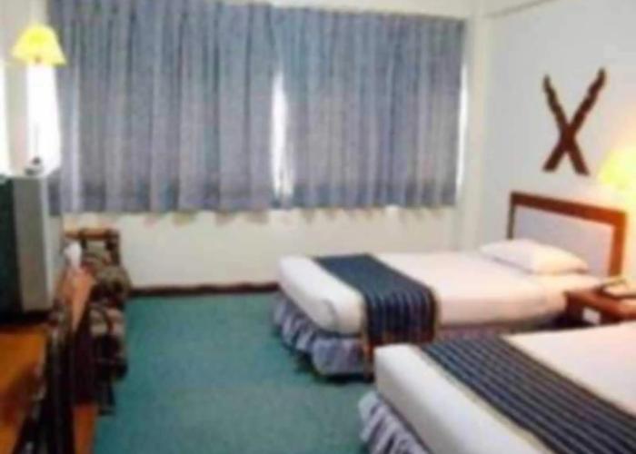 Mae Yom Palace Hotel