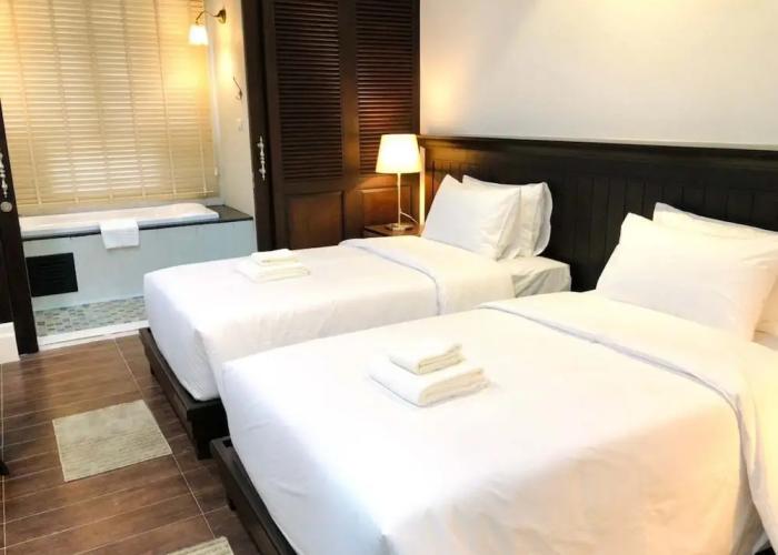Huern Kan Thong Hotel