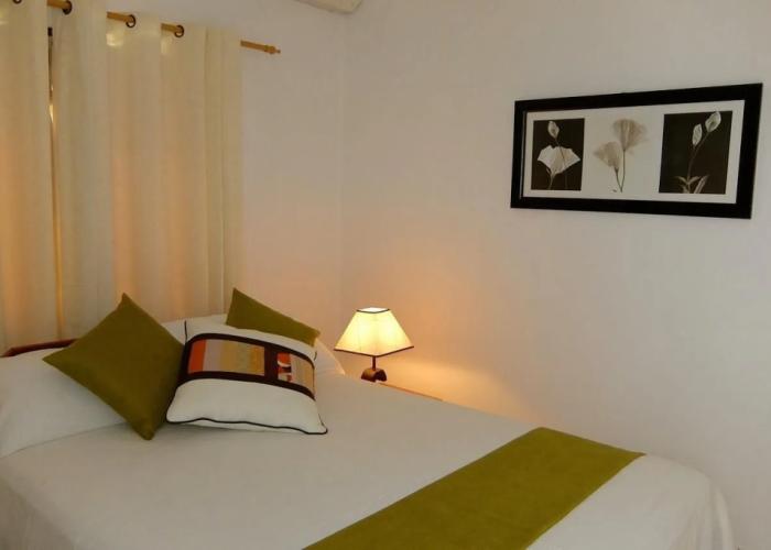 Roche Kerlan Apartments