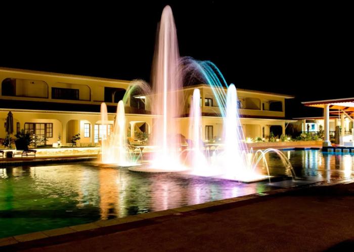 Oasis Hotel Restaurant & Spa