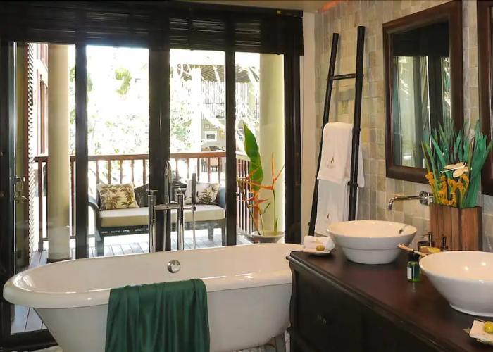 Dhevatara Beach Hotel