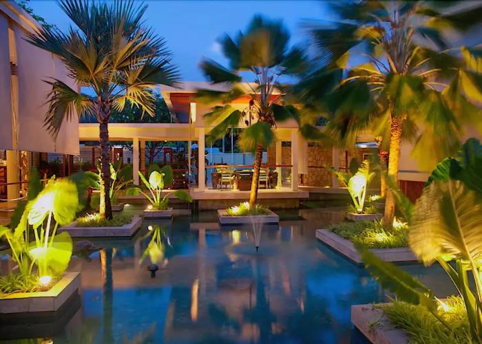 Dhevatara Beach Hotel