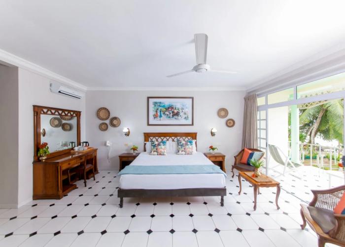 Palm Beach Hotel