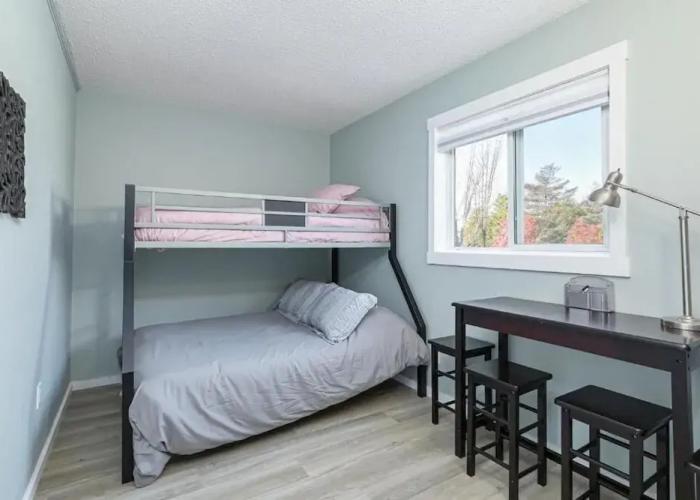 The Alpine - Central Collingwood Condo