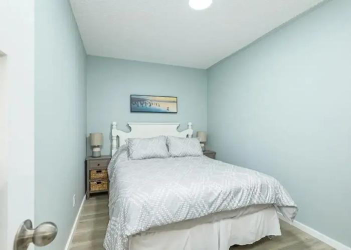 The Alpine - Central Collingwood Condo