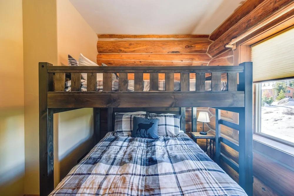 Close to Rmnp & Beach: Grand Lake Cabin Retreat!