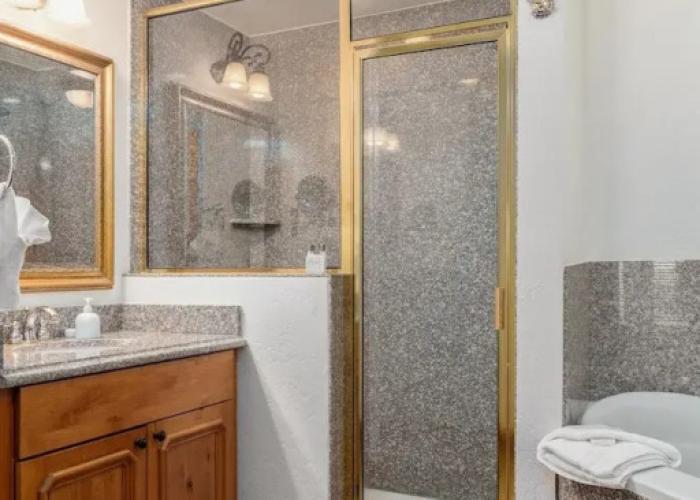 Villa 2041 2 Bed 2 Bath Full Kitchen 2 Bedroom Villa