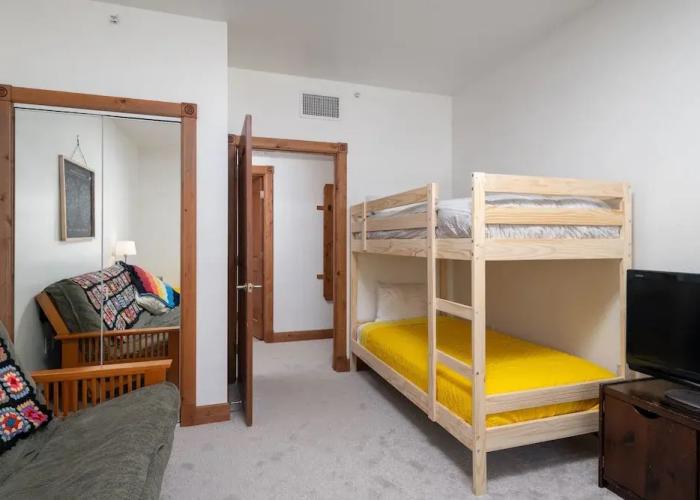 Villa 2041 2 Bed 2 Bath Full Kitchen 2 Bedroom Villa