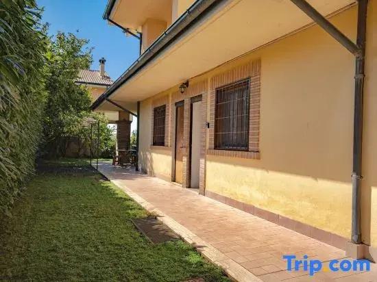Villa Antonella - Wellness & Jacuzzi - 5 min to Airport [Wifi - A/C]