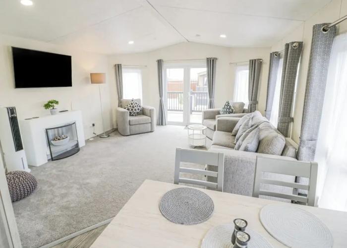 Long Acres Lodge