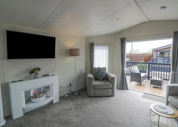 Long Acres Lodge