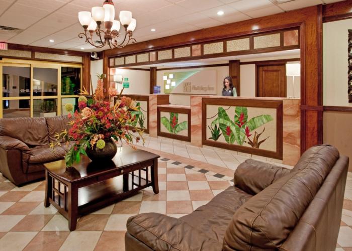 Holiday Inn Ponce & El Tropical Casino
