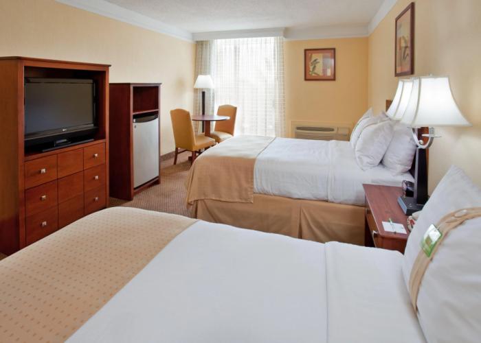 Holiday Inn Ponce & El Tropical Casino