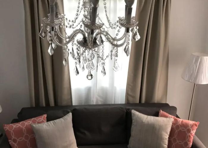Chandelier 102