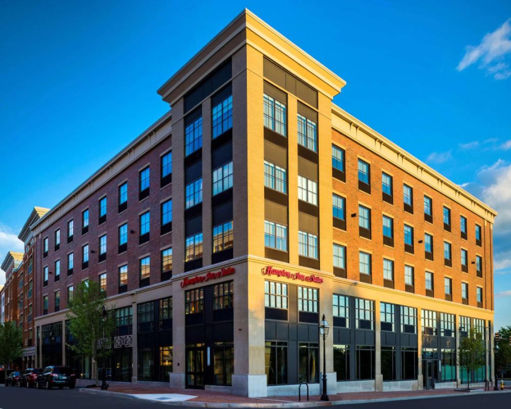 Hampton Inn & Suites Portsmouth Downtown
